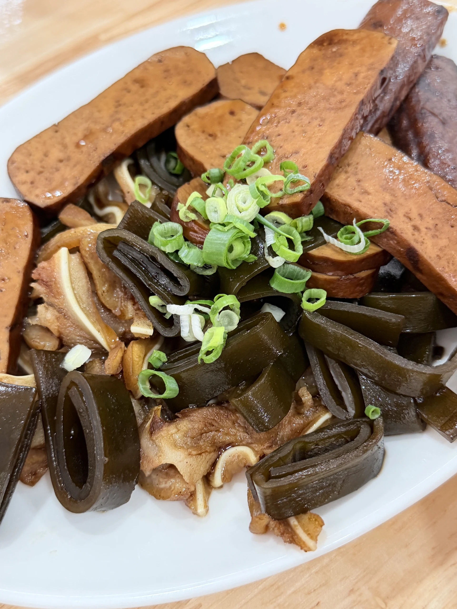 渝味食記重慶小麵．武廟店 五香滷味