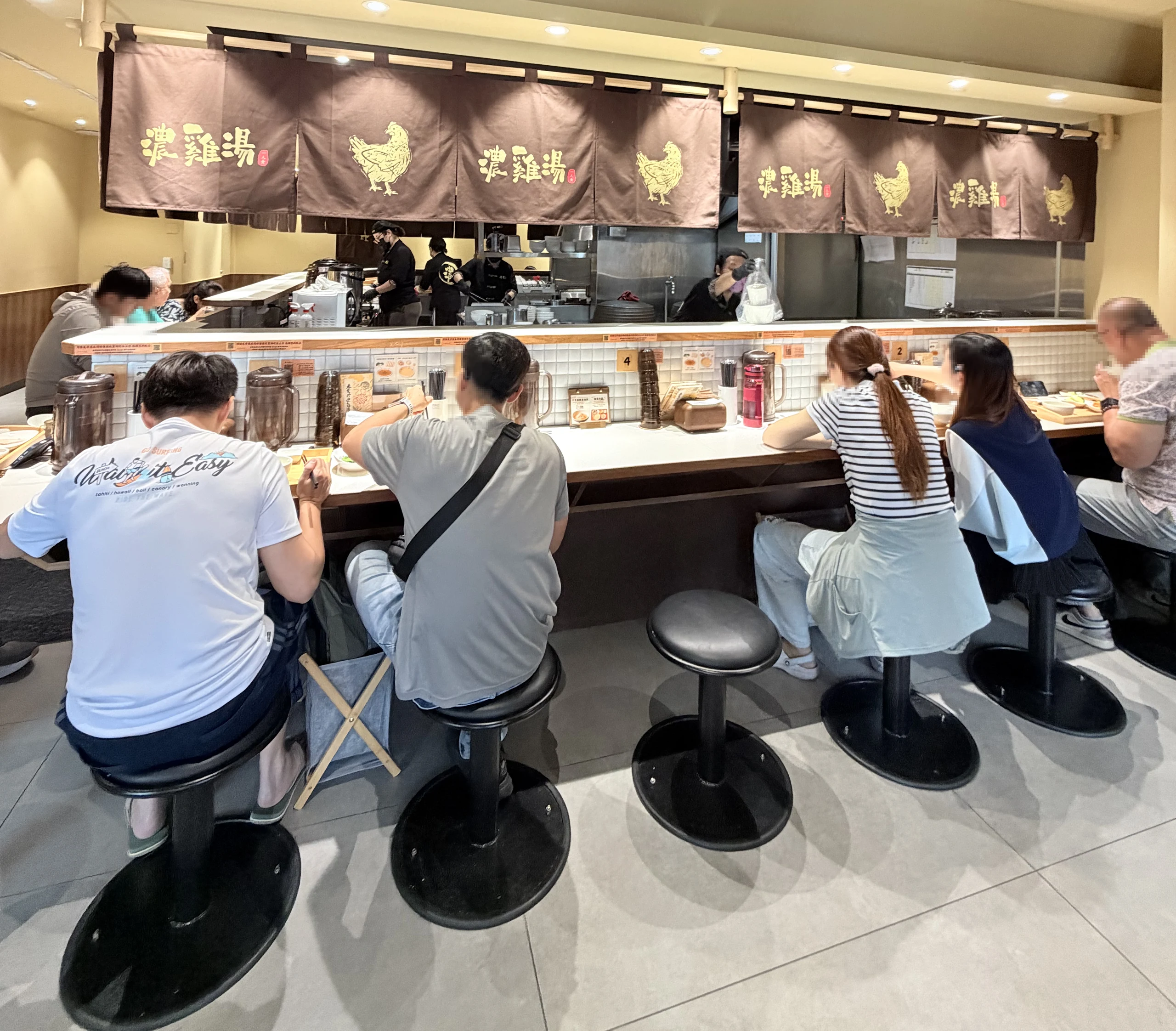 老食珍濃雞湯 店內