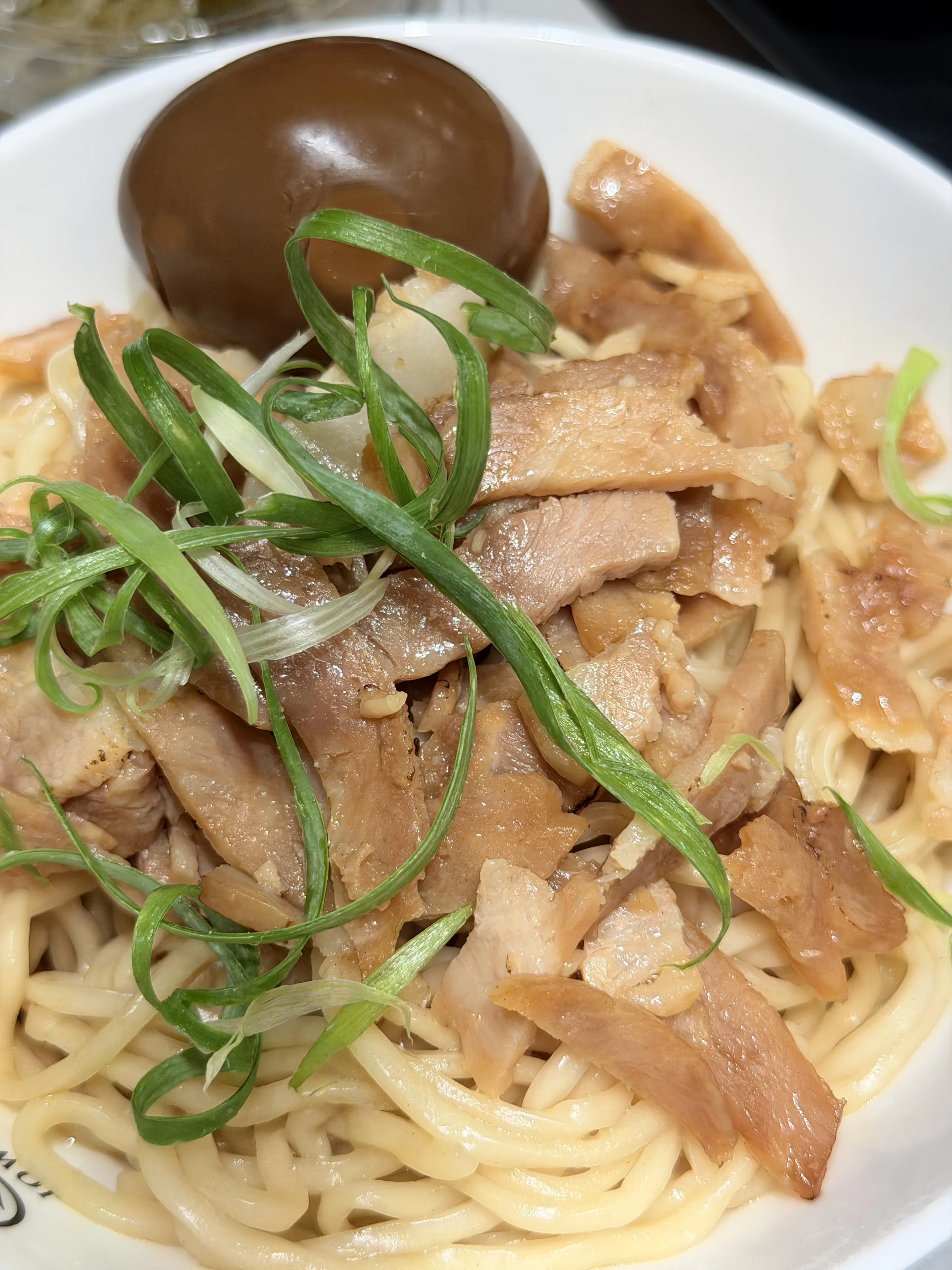 久碗 台味麵舖 富民店 燒肉蔥油乾拌麵