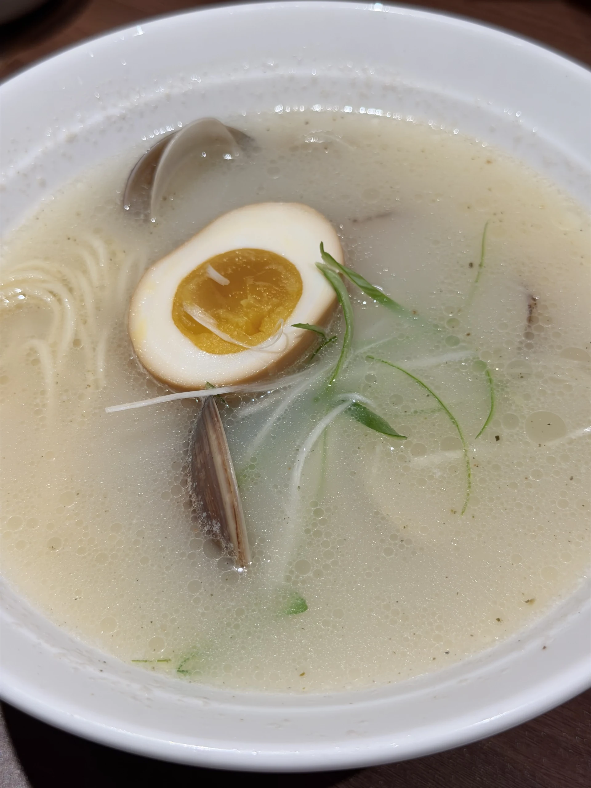 老潮派 台灣麵食館 和平店 膠原雞湯蛤蜊麵